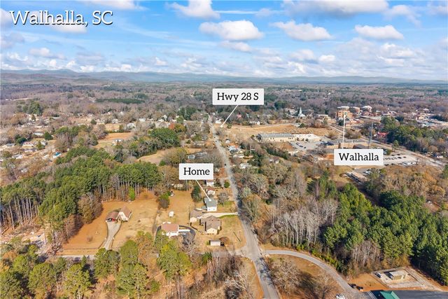 318 S Pine Street, Walhalla, SC 29691