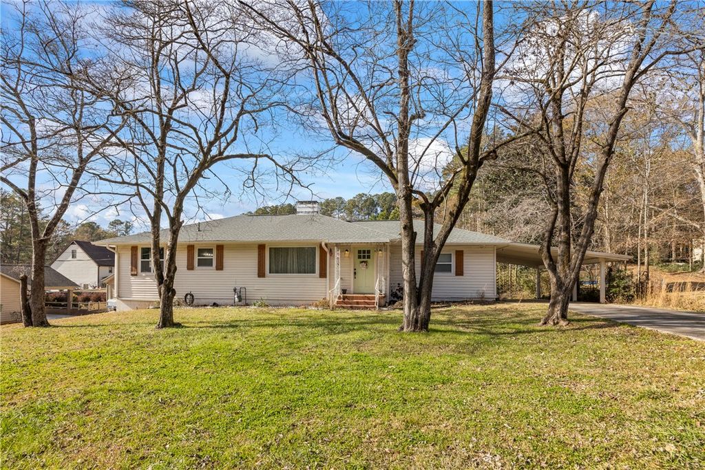 318 S Pine Street, Walhalla, SC 29691