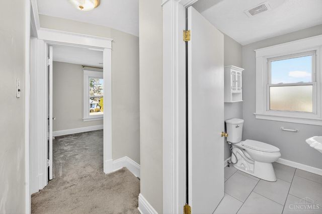 1007 W Loveland Avenue, Loveland, OH 45140