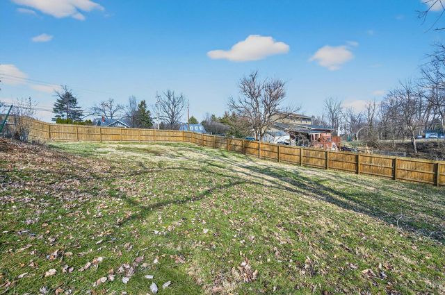 1007 W Loveland Avenue, Loveland, OH 45140