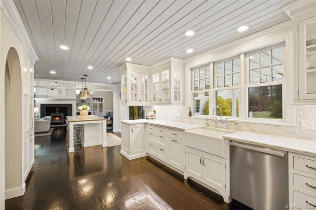 702 Croton Lake Road, Bedford Corners, NY 10549