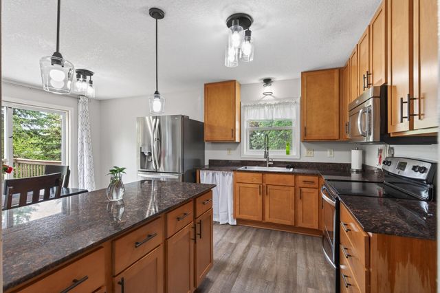 3914 67th Street E, Inver Grove Heights, MN 55076