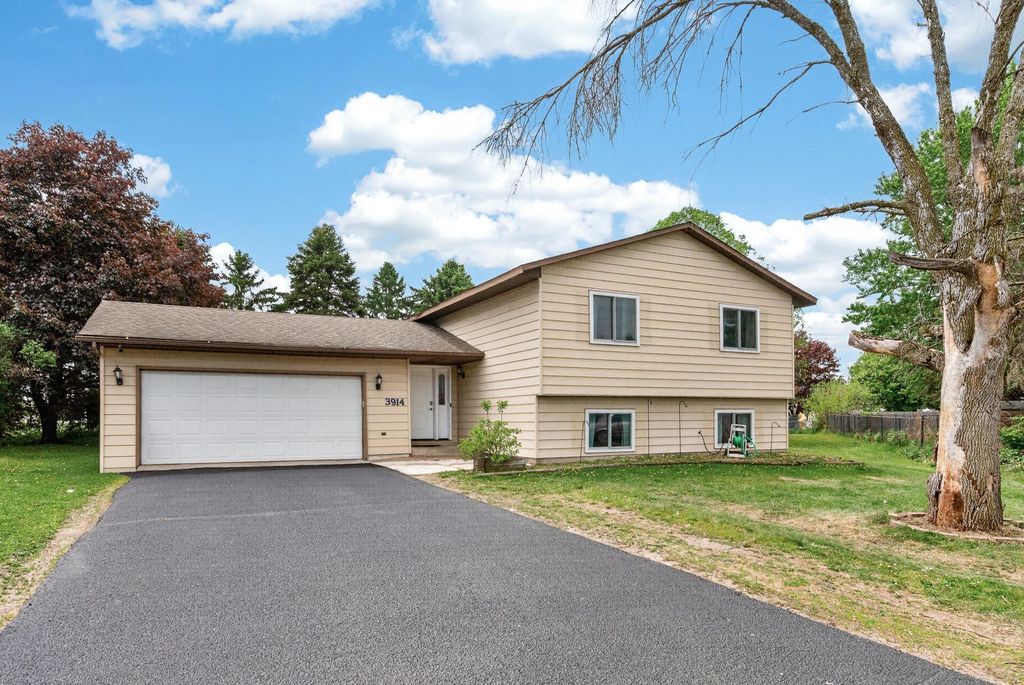 3914 67th Street E, Inver Grove Heights, MN 55076