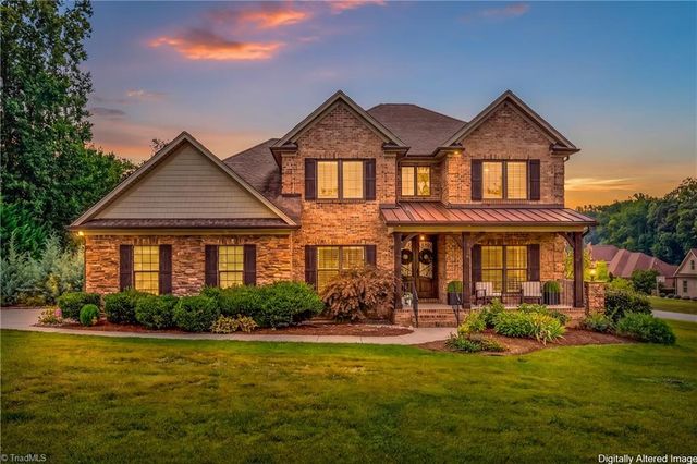 207 Pinnacle Drive, High Point, NC 27265