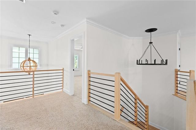 207 Pinnacle Drive, High Point, NC 27265