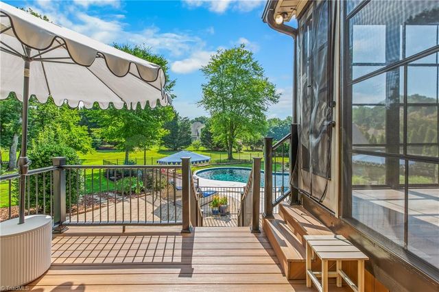 207 Pinnacle Drive, High Point, NC 27265