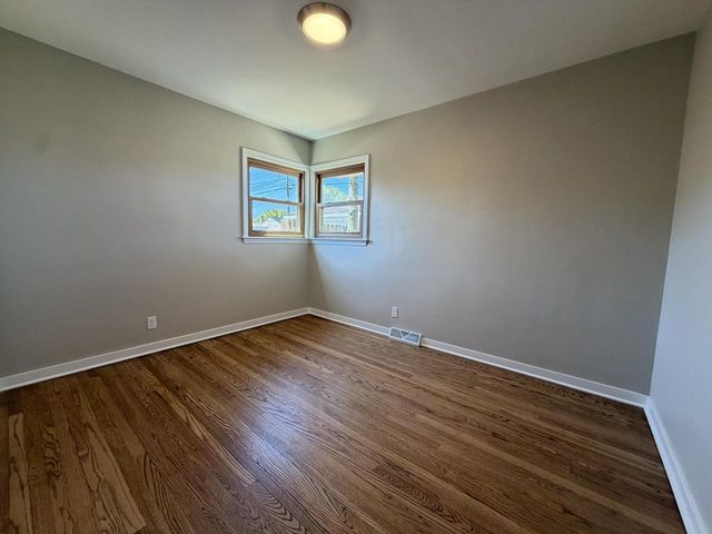 1010 Shorecrest DRIVE, Racine, WI 53402