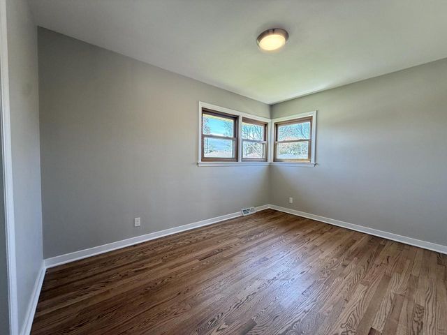 1010 Shorecrest DRIVE, Racine, WI 53402