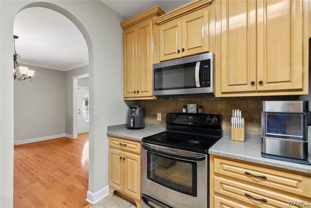 12985 Zach Dr, Northport, AL 35475