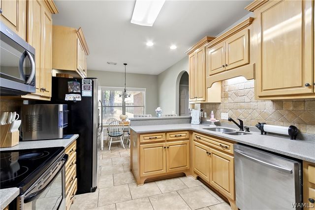 12985 Zach Dr, Northport, AL 35475