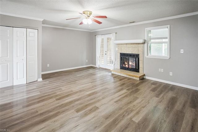 417 Falling LN, Virginia Beach, VA 23454