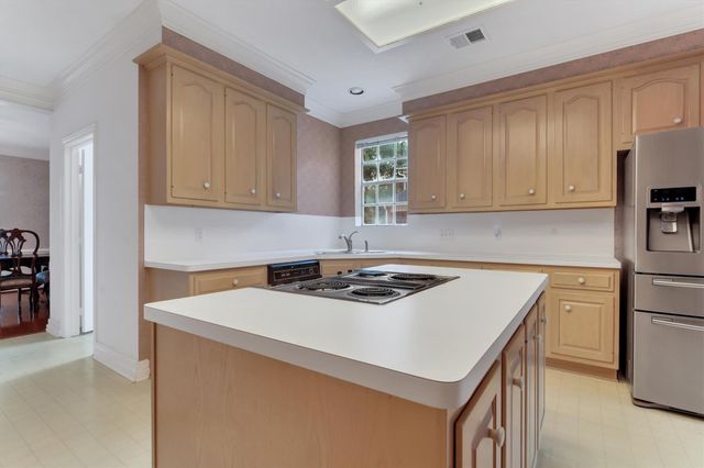 1038 Trapper Hill Drive, Houston, TX 77077