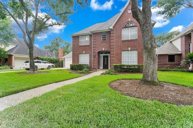 1038 Trapper Hill Drive, Houston, TX 77077