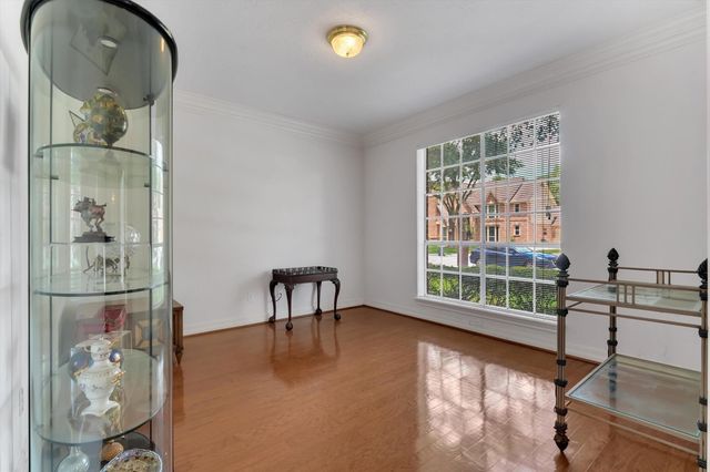1038 Trapper Hill Drive, Houston, TX 77077