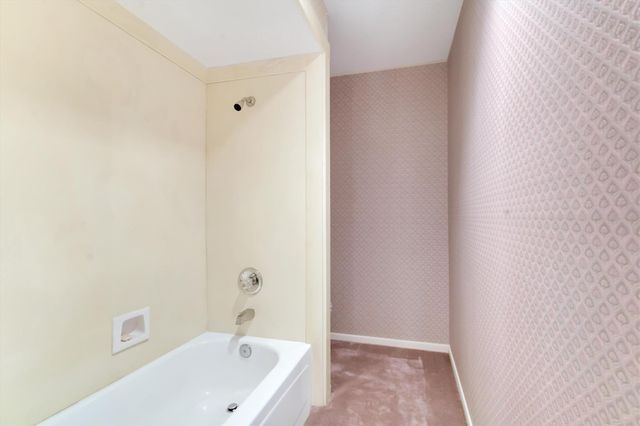 1038 Trapper Hill Drive, Houston, TX 77077
