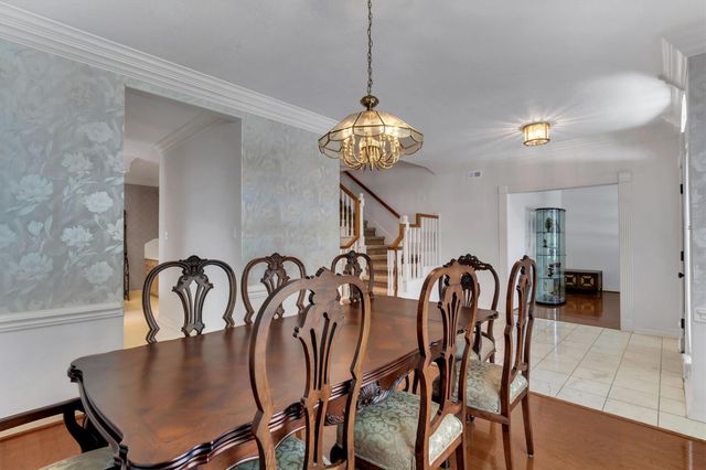 1038 Trapper Hill Drive, Houston, TX 77077