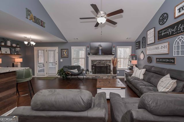 124 Ashley Pointe Drive, Hiram, GA 30141