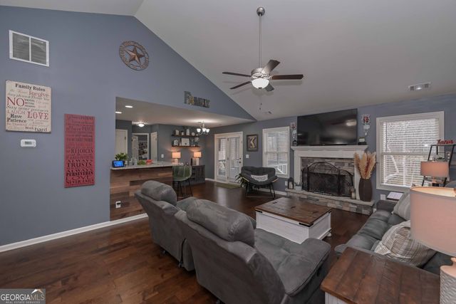 124 Ashley Pointe Drive, Hiram, GA 30141