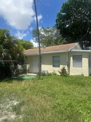 61 NW 24th Avenue RF, Miami, FL 33125