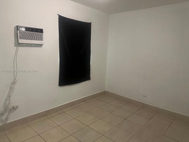 61 NW 24th Avenue RF, Miami, FL 33125