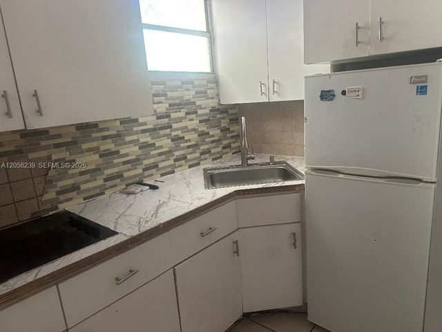 61 NW 24th Avenue RF, Miami, FL 33125