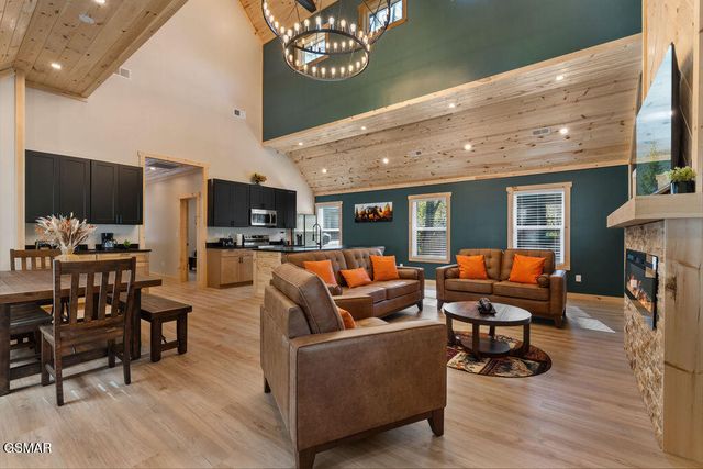 1357 N Baden Drive, Gatlinburg, TN 37738