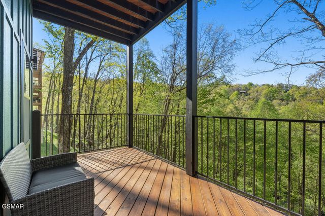 1357 N Baden Drive, Gatlinburg, TN 37738