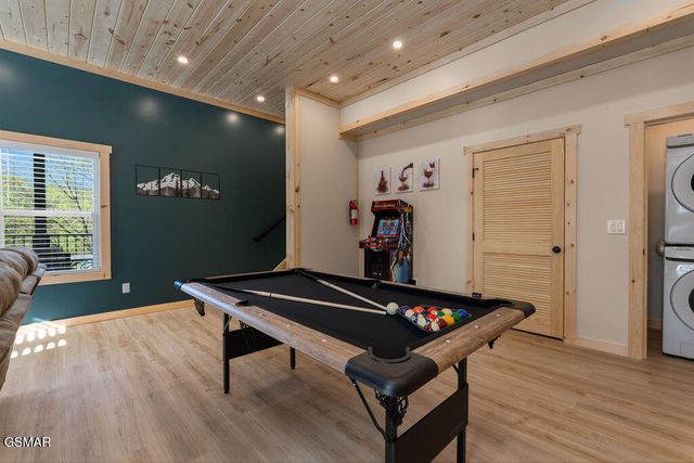 1357 N Baden Drive, Gatlinburg, TN 37738