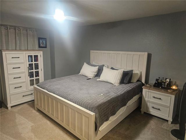 938 E Wildcat Run Street, Gardner, KS 66030