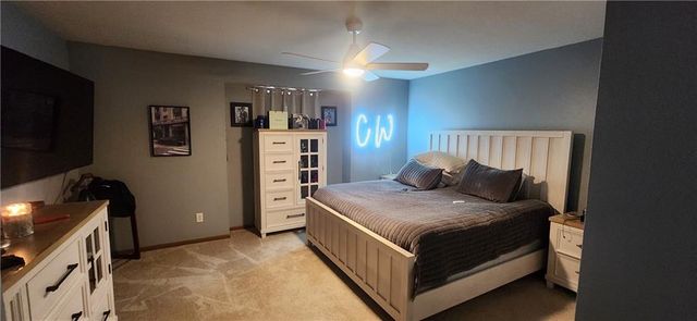 938 E Wildcat Run Street, Gardner, KS 66030