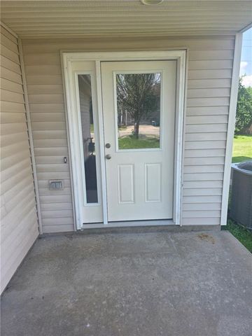 938 E Wildcat Run Street, Gardner, KS 66030