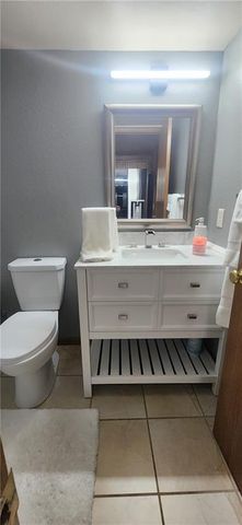 938 E Wildcat Run Street, Gardner, KS 66030