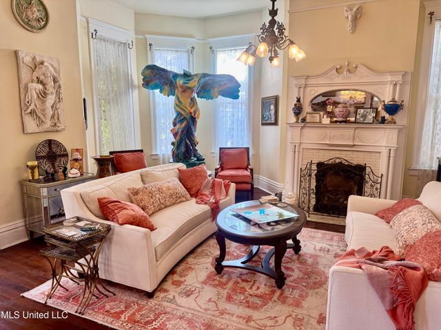 404 S Commerce Street, Natchez, MS 39120