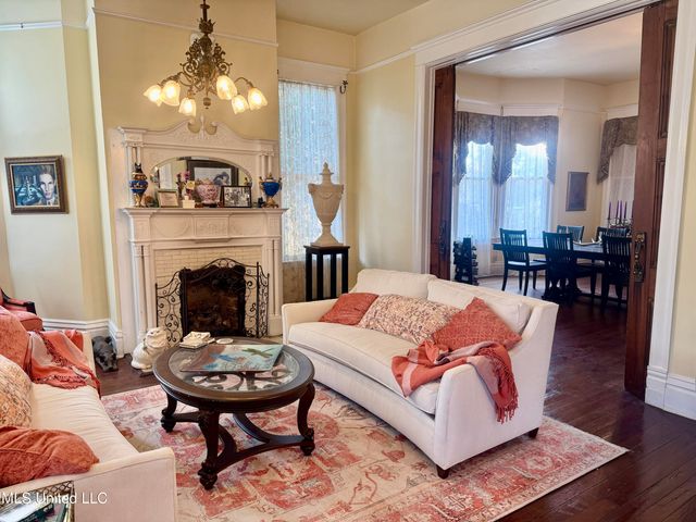 404 S Commerce Street, Natchez, MS 39120