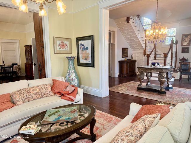 404 S Commerce Street, Natchez, MS 39120