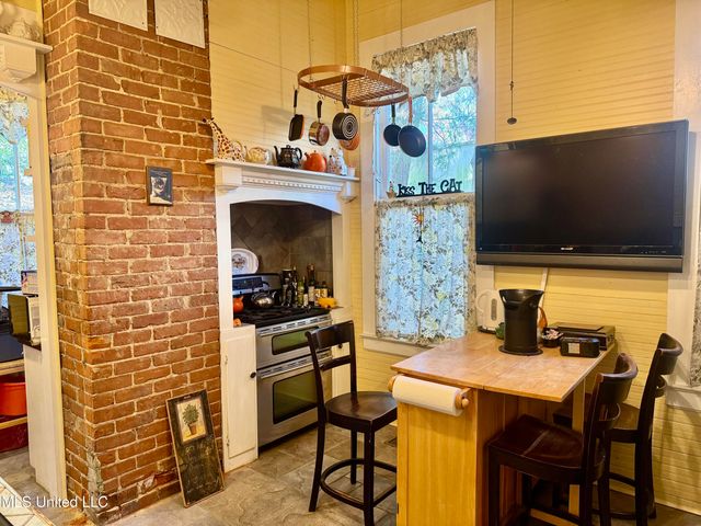 404 S Commerce Street, Natchez, MS 39120