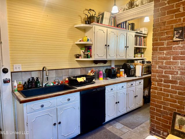 404 S Commerce Street, Natchez, MS 39120