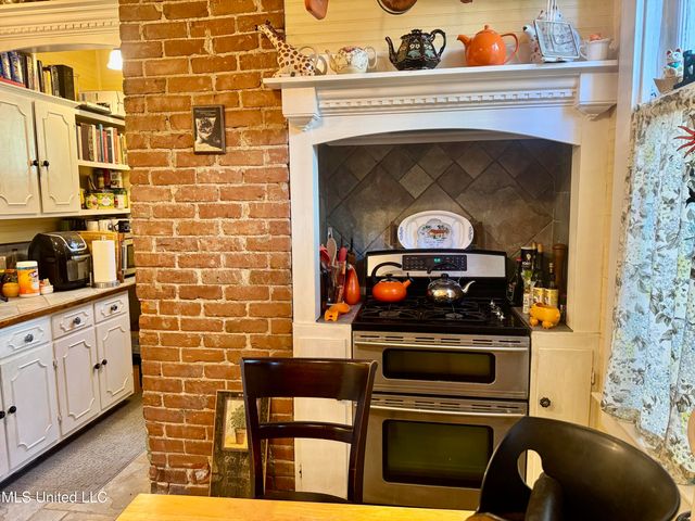 404 S Commerce Street, Natchez, MS 39120