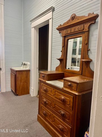 404 S Commerce Street, Natchez, MS 39120