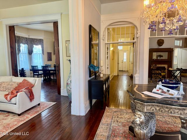 404 S Commerce Street, Natchez, MS 39120