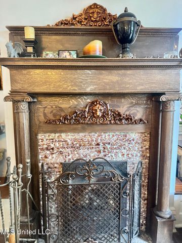 404 S Commerce Street, Natchez, MS 39120