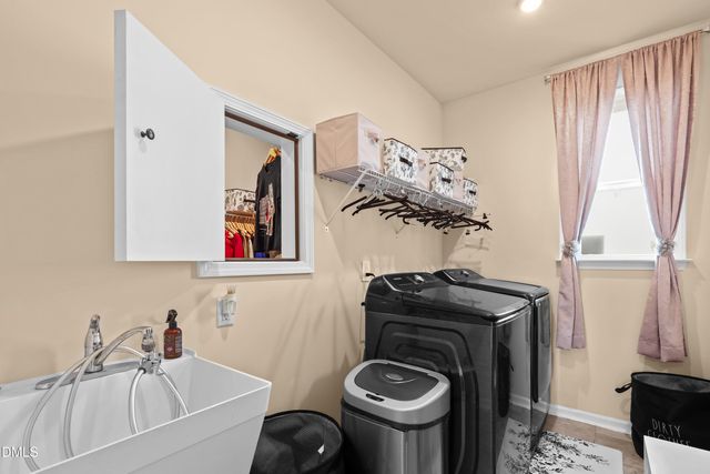 1560 White Admiral Street, Fuquay Varina, NC 27526