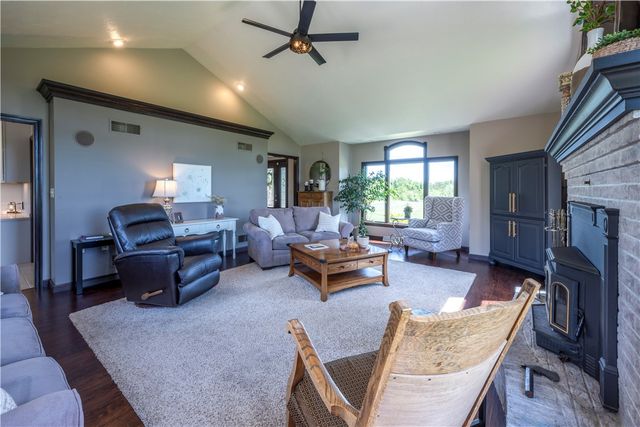 2804 Harvest Lane, North Huntingdon, PA 15642