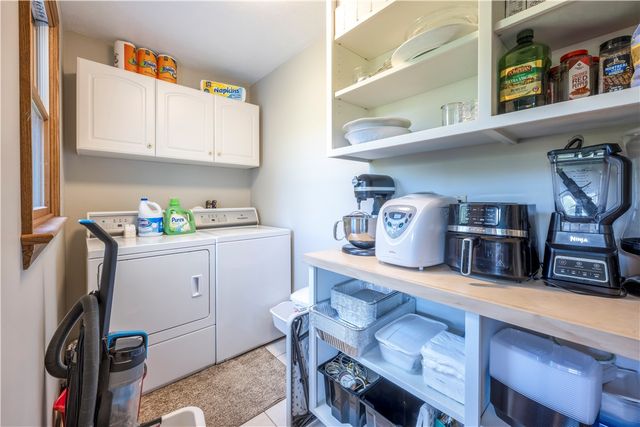 2804 Harvest Lane, North Huntingdon, PA 15642