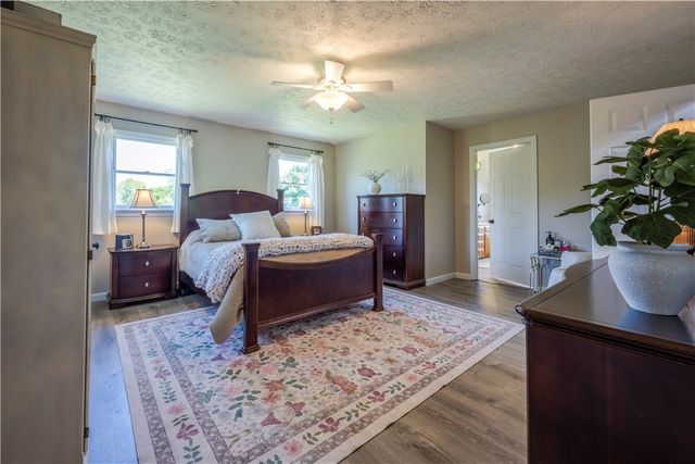 2804 Harvest Lane, North Huntingdon, PA 15642