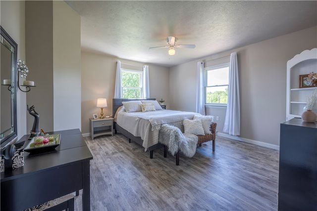 2804 Harvest Lane, North Huntingdon, PA 15642