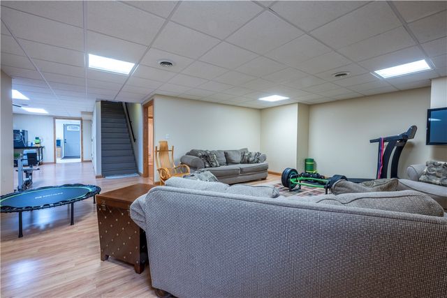 2804 Harvest Lane, North Huntingdon, PA 15642