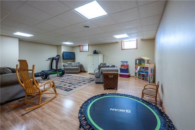 2804 Harvest Lane, North Huntingdon, PA 15642