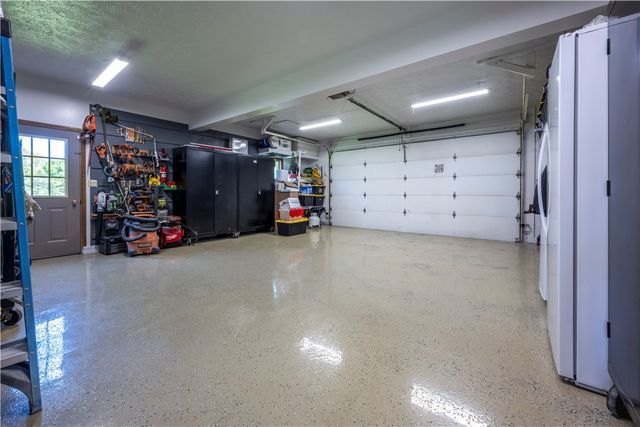 2804 Harvest Lane, North Huntingdon, PA 15642