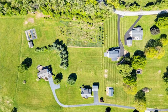 2804 Harvest Lane, North Huntingdon, PA 15642